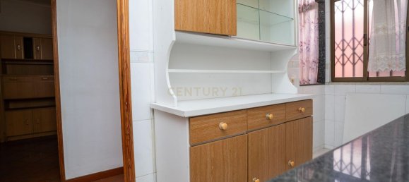 9 غرف نوم بناية في Amadora, Portugal رقم 115907 9