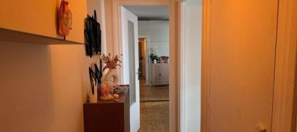 Studio in Saint-Gratien, France, Nr. 328432 4