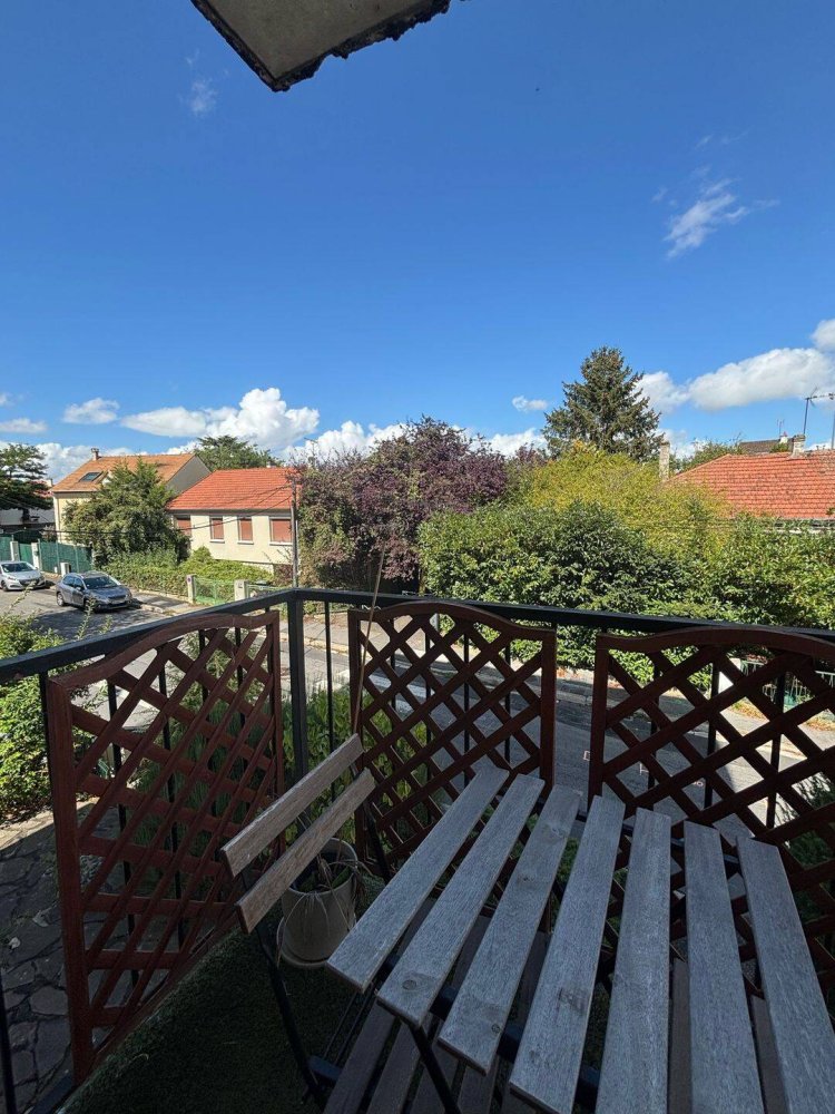 Studio in Saint-Gratien, France, Nr. 328432