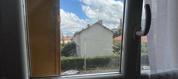 Studio in Saint-Gratien, France, Nr. 328432 7