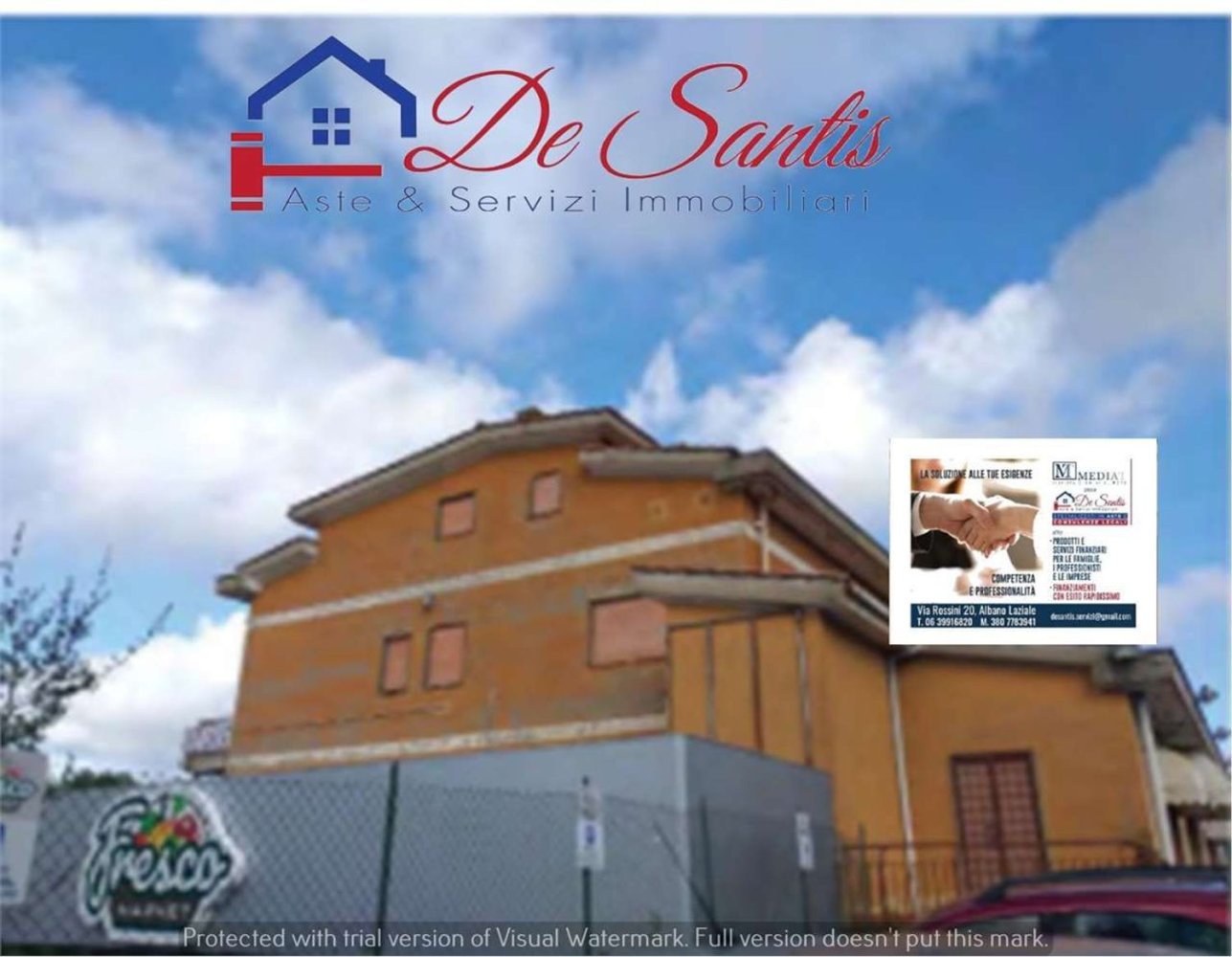 Apartamento de 5 divisões em Genzano di Roma, Italy N.º 300729