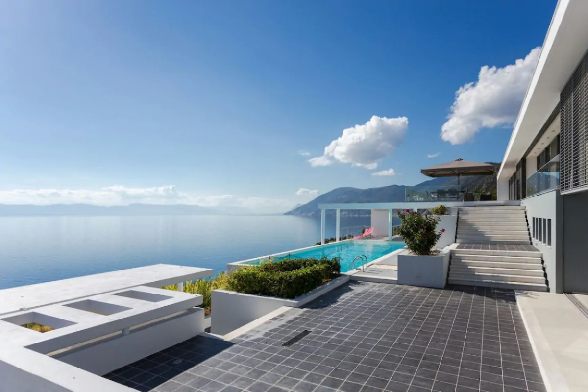 8 dormitorios villa en venta en Central Greece, Thessaly and Central Greece, Greece № 1465