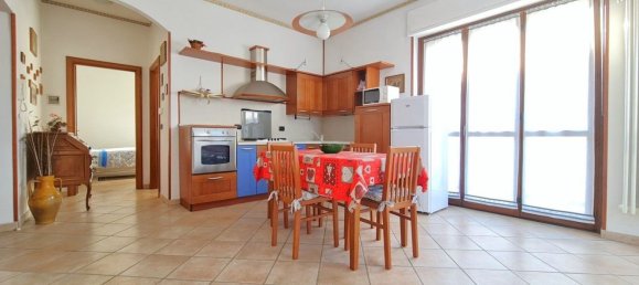 2غرفة شقة في Alba, Italy رقم 200480 4