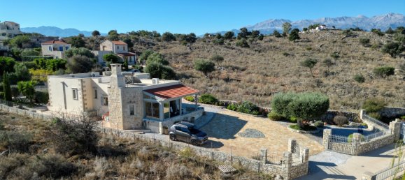 3 bedrooms Commercial property in Chania, Greece No. 8390 2