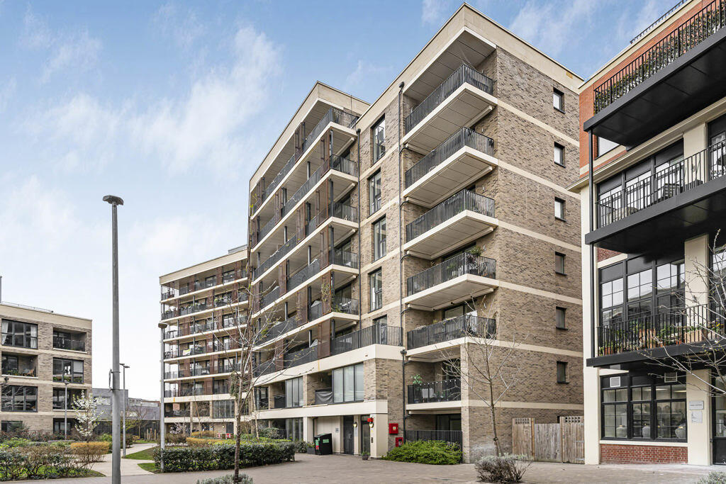 1 bedroom Apartment in London, United Kingdom No. 8725