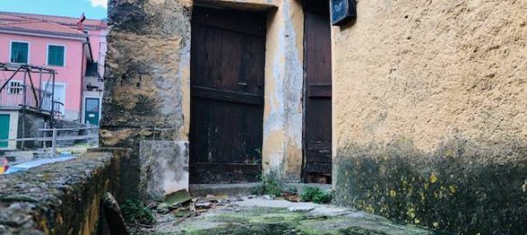 Casa de 2 dormitorios en Varazze, Italy No. 210747 5