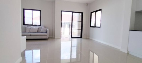 2 bedrooms Cafe / restaurant in Bang Sare, Thailand No. 25477 4