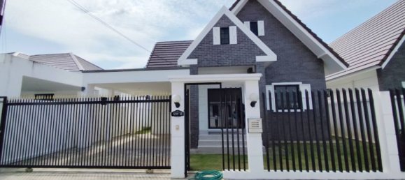 2 bedrooms Cafe / restaurant in Bang Sare, Thailand No. 25477 3