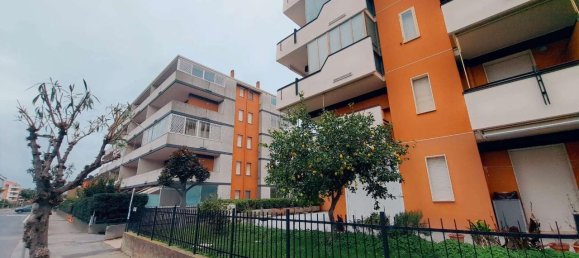 1-Zimmer Garage in Andora, Italy, Nr. 77243 3