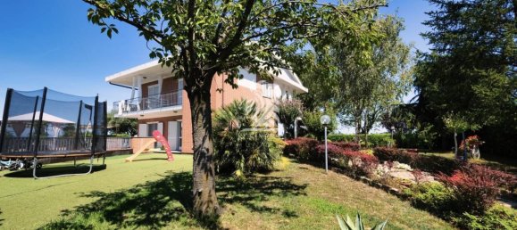 4 bedrooms Villa in Scurzolengo, Italy No. 292603 16