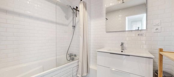 2 bedrooms Apartment in Courbevoie, France No. 299582 8