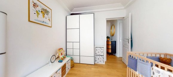 2 bedrooms Apartment in Courbevoie, France No. 299582 7