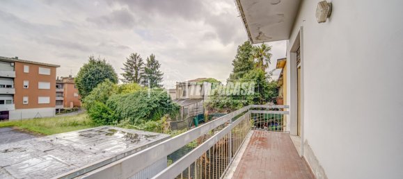2 bedrooms Apartment in Cassano Magnago, Italy No. 328713 6