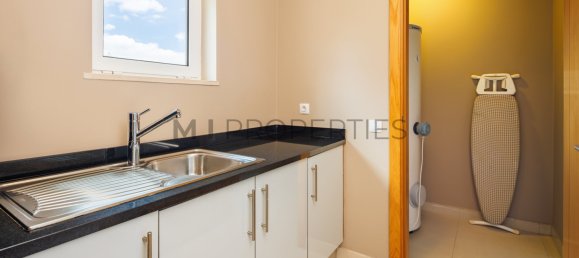 Villa de 3 dormitorios en Lagoa, Portugal No. 91536 8