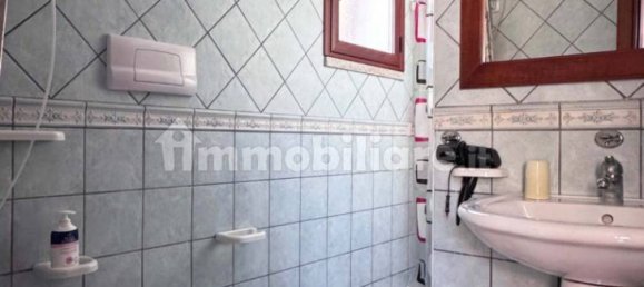 2 Schlafzimmer Haus in Torpè, Italy, Nr. 298070 9