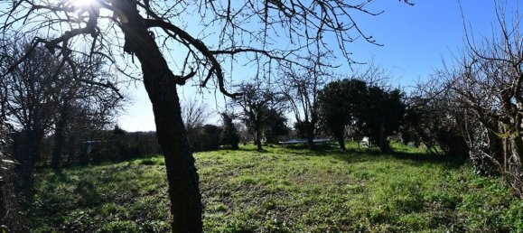 3 bedrooms House in Le Pallet, France No. 98322 14