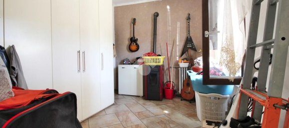 3 rooms Apartment in Mariano Comense, Italy No. 274028 15