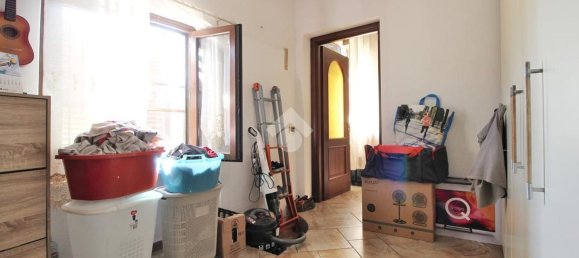 3 rooms Apartment in Mariano Comense, Italy No. 274028 16