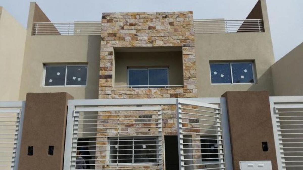 3 bedrooms House in Bermudez, Argentina No. 82565