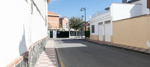 5 غرف نوم تاون هاوس في Pinos Puente, Spain رقم 29630 29