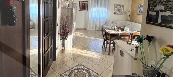 Apartamento de 3 divisões em Fiorano Modenese, Italy N.º 28654 2
