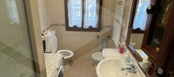 Apartamento de 3 divisões em Fiorano Modenese, Italy N.º 28654 14