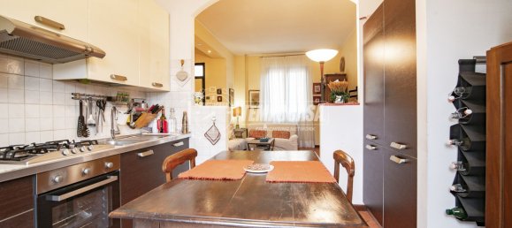 Квартира с 2 спальнями в Монца, Италия № 89446 2