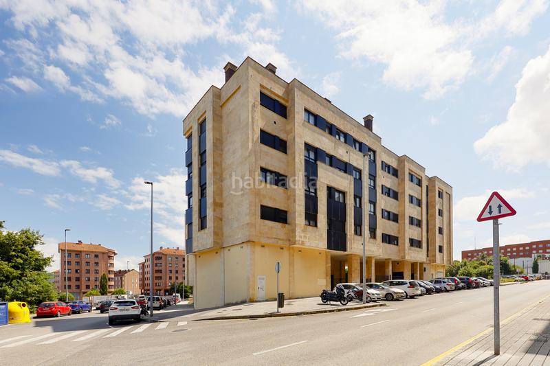 Apartamento de 3 dormitorios en Gijón, Spain No. 172391