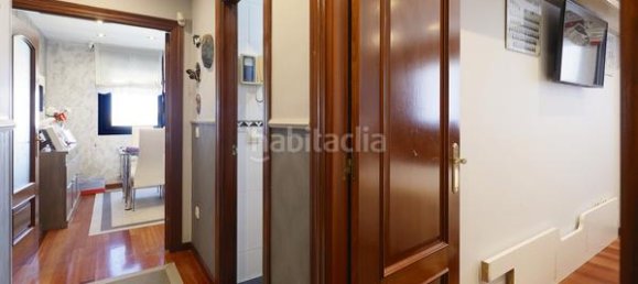 Apartamento de 3 dormitorios en Gijón, Spain No. 172391 22