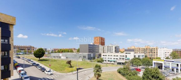 Apartamento de 3 dormitorios en Gijón, Spain No. 172391 23