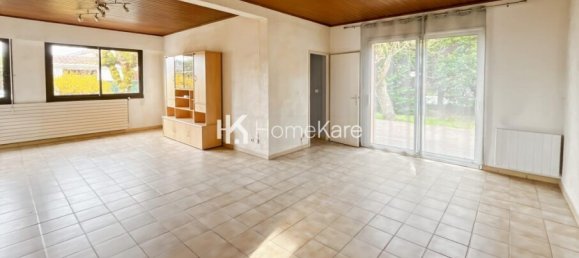 3 bedrooms House in Cestas, France No. 323030 2