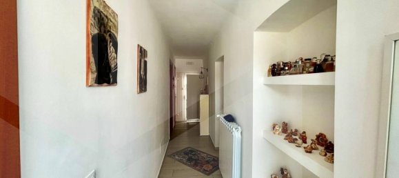 Квартира с 3 комнатами в Битритто, Италия № 34429 10