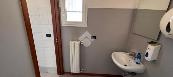 4-Zimmer Gewerbliche Immobilie in Selvazzano Dentro, Italy, Nr. 271806 19
