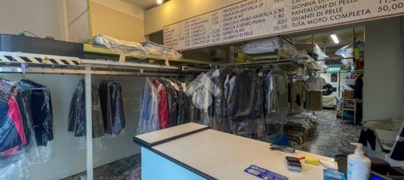 Коммерческая недвижимость с 5 комнатами в Кремона, Италия № 309952 4