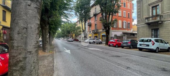 Коммерческая недвижимость с 5 комнатами в Кремона, Италия № 309952 12