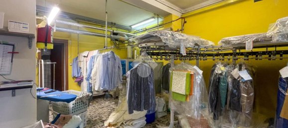 Коммерческая недвижимость с 5 комнатами в Кремона, Италия № 309952 6