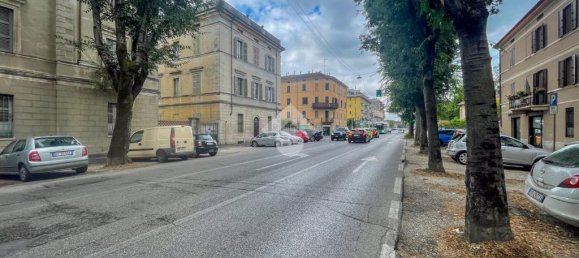 Коммерческая недвижимость с 5 комнатами в Кремона, Италия № 309952 11