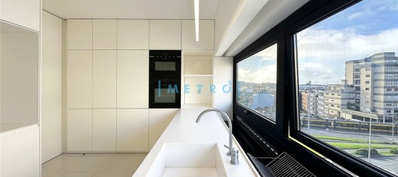 3 chambres Appartement à Matosinhos, Portugal No. 114893 10