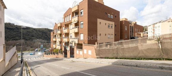 Apartamento de 2 dormitorios en Granada, Spain No. 136955 3