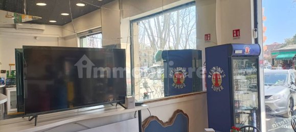 3 rooms Commercial property in Rome, Italy No. 50121 7