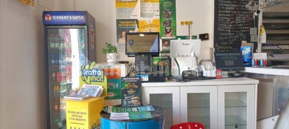 3 rooms Commercial property in Rome, Italy No. 50121 8