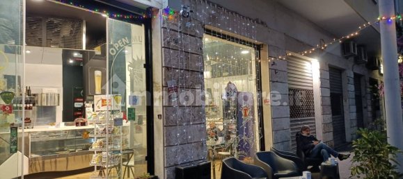 3 rooms Commercial property in Rome, Italy No. 50121 27