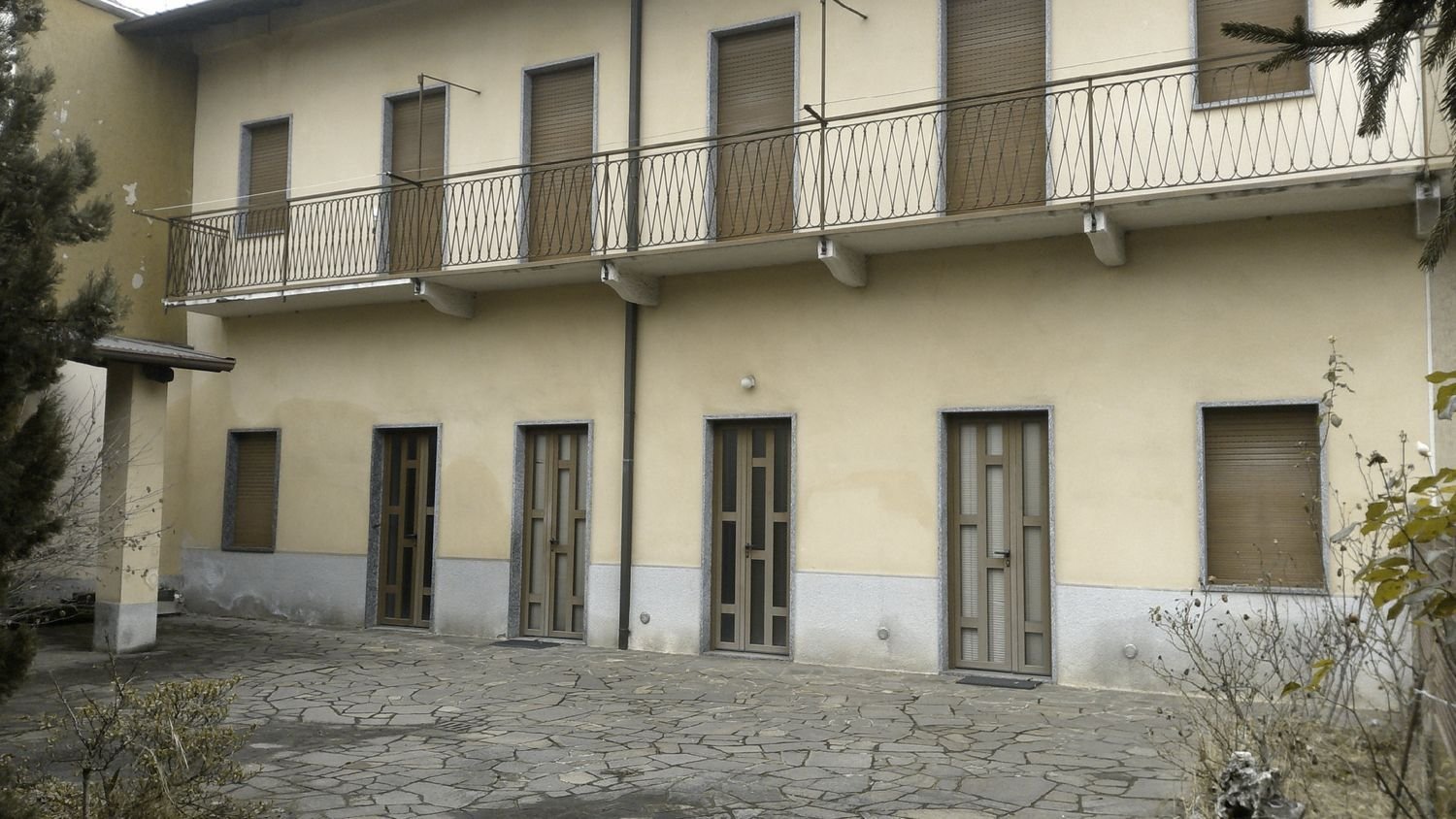 6غرفة منزل في Busto Arsizio, Italy رقم 108237