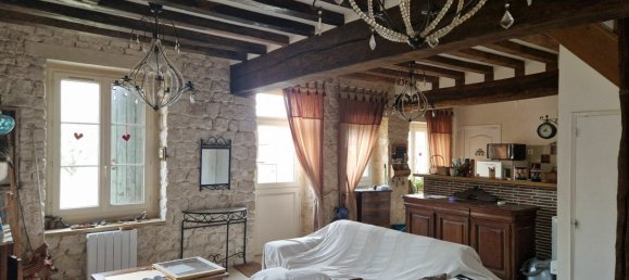 Casa T1 em Saint-Victor-de-Buthon, France N.º 92401 3