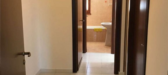 3 bedrooms Apartment in Pomezia, Italy No. 377773 9