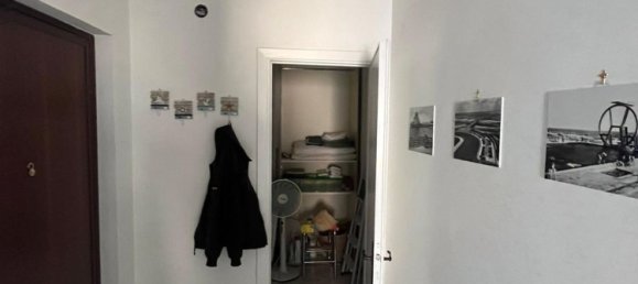 2 bedrooms Apartment in Rome, Italy No. 332012 8