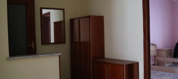 Квартира с 3 комнатами в Турин, Италия № 111160 10