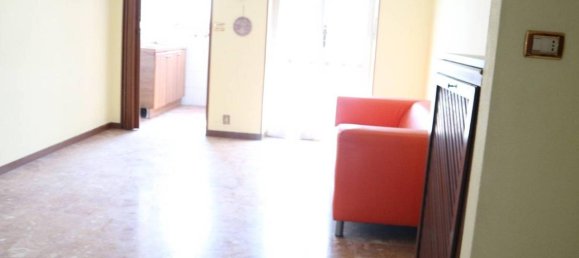 Квартира с 3 комнатами в Турин, Италия № 111160 4