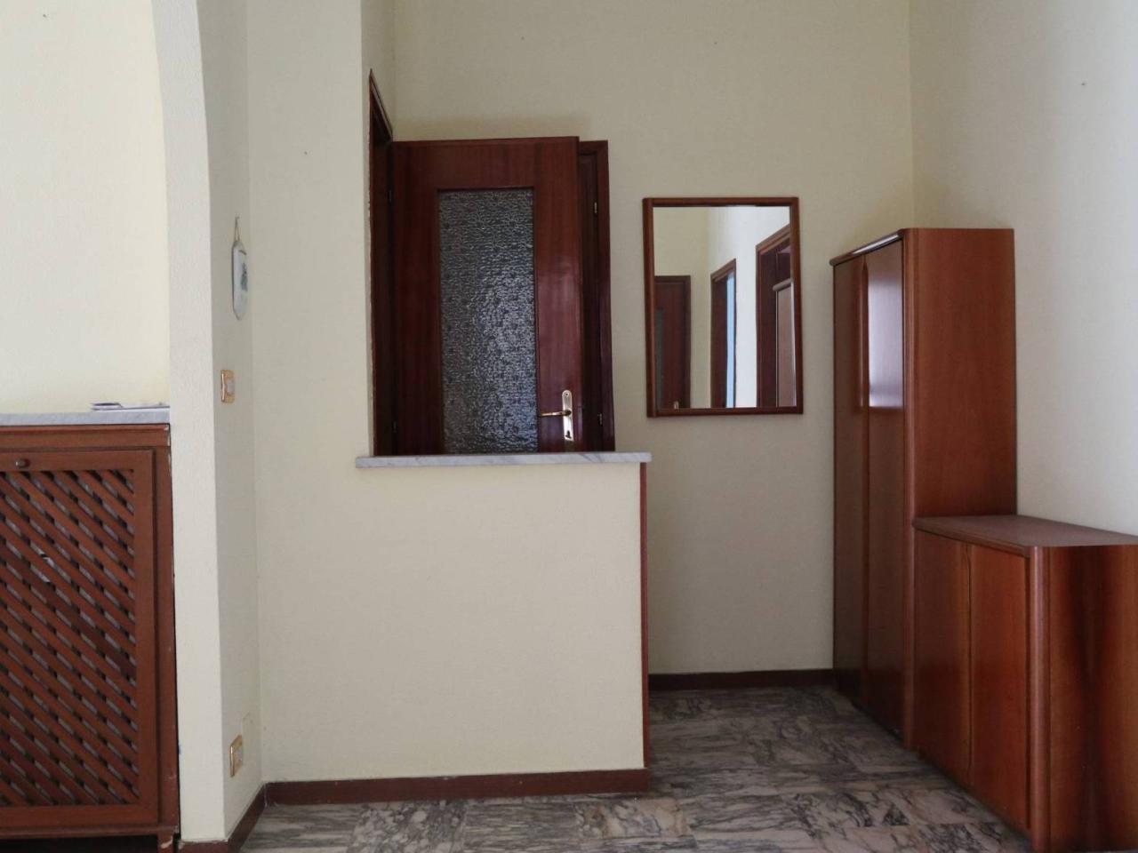 Квартира с 3 комнатами в Турин, Италия № 111160