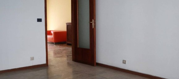 Квартира с 3 комнатами в Турин, Италия № 111160 16